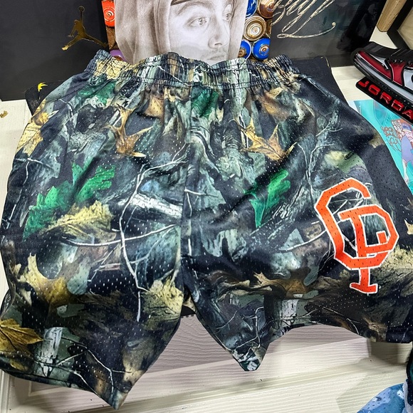 Crisp Men's Camo Athletic Shorts - Picture 1 of 2